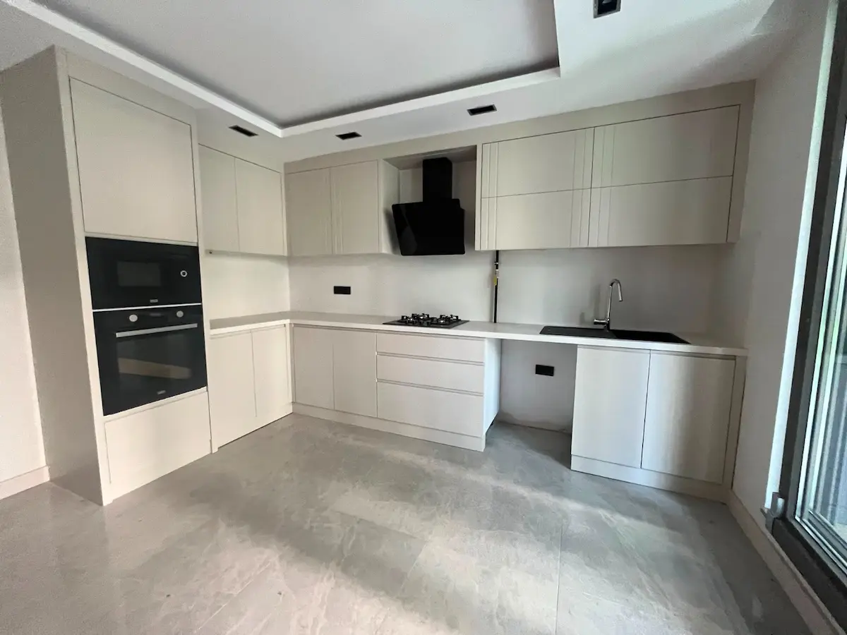 Modern kitchen